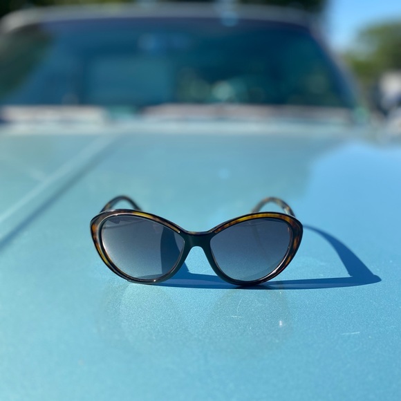 Versace Sunglasses - Picture 4 of 4